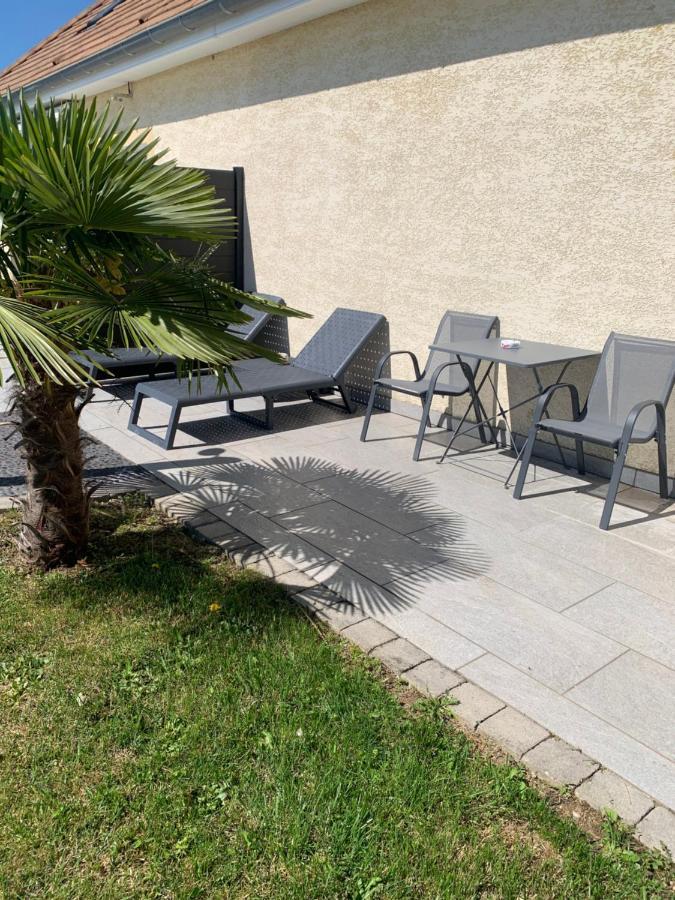 Studio Independant Avec Piscine Et Jardin L'Abergement-Sainte-Colombe Екстер'єр фото